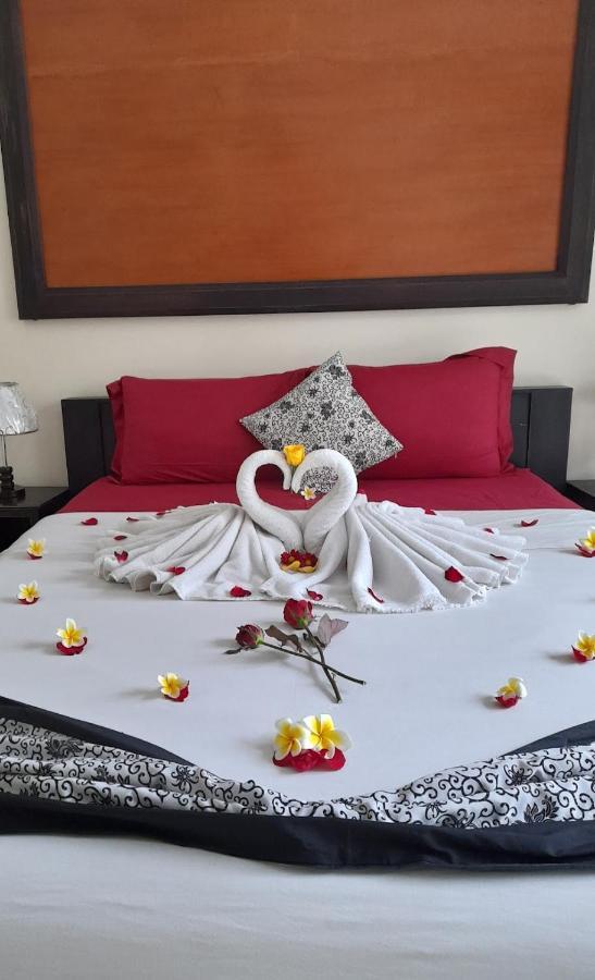The Kayuputih Villa Lovina Екстериор снимка
