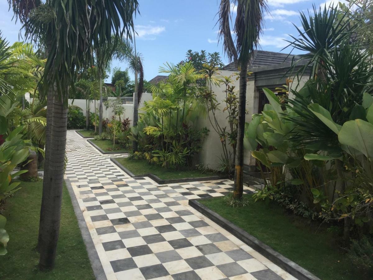 The Kayuputih Villa Lovina Екстериор снимка