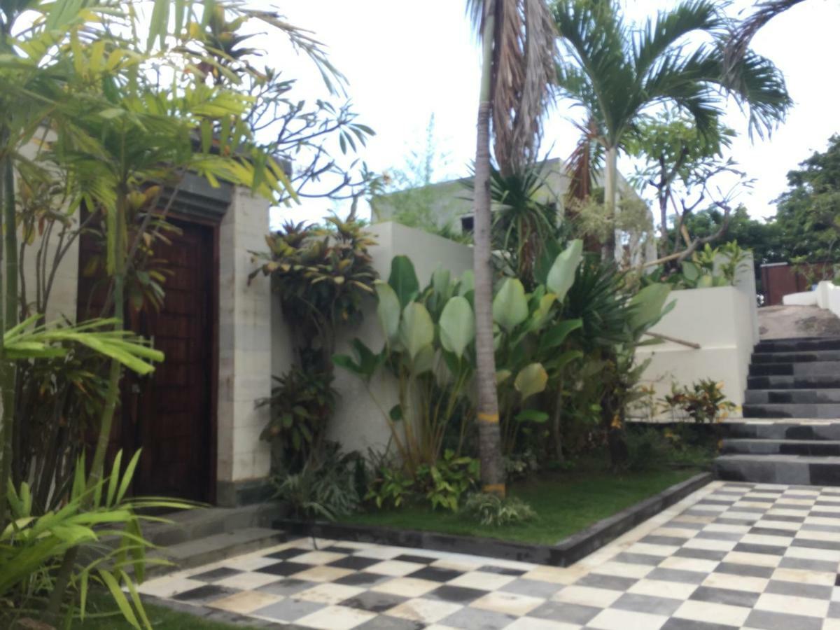 The Kayuputih Villa Lovina Екстериор снимка